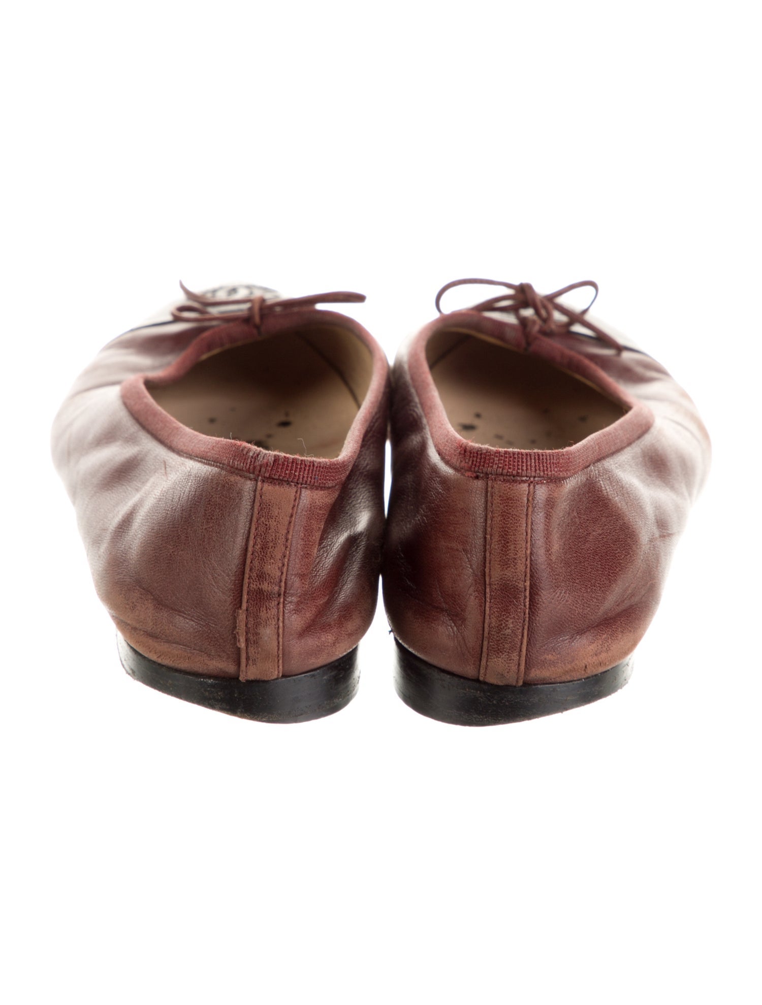 Chanel Interlocking CC Logo Leather Ballet Flats